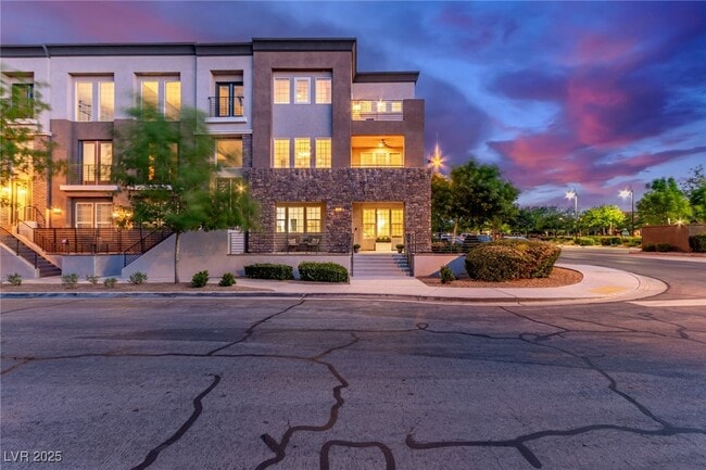 Building Photo - 3165 Via Como