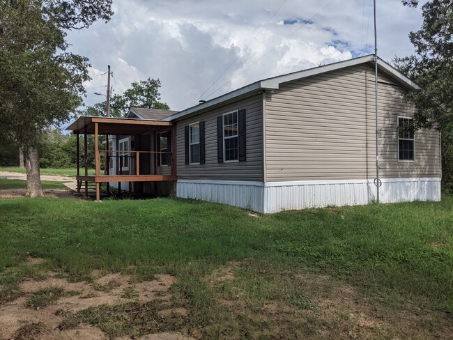 3/2 home in Bastrop - 3/2 home in Bastrop