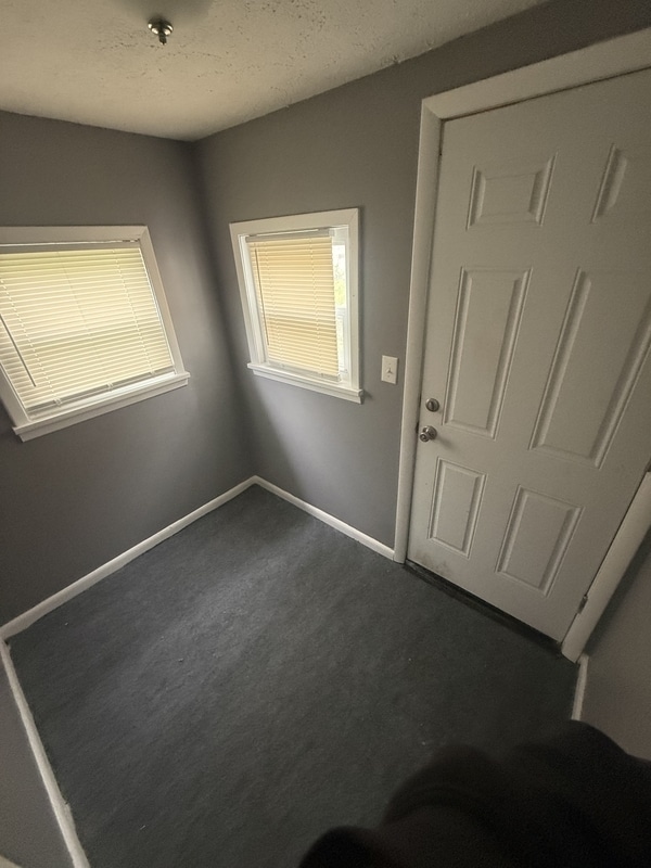 Photo - 10409 Nelson Ave