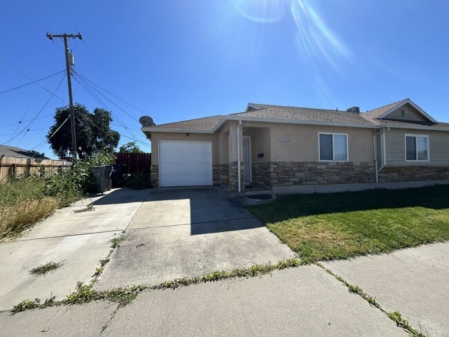 Building Photo - SAC T 1138 Unit 1138  A