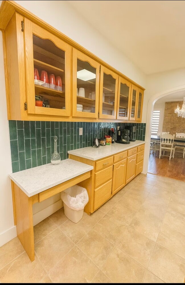 Photo - 1300 W Ohio Ave