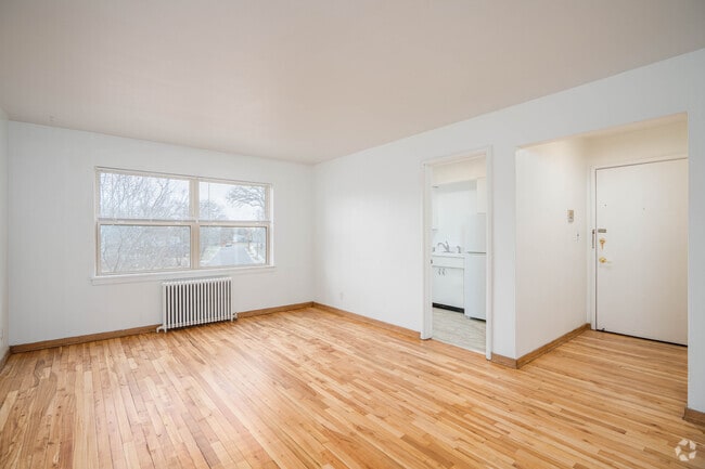 Interior Photo - 3551-3559 Huntington Ave S.
