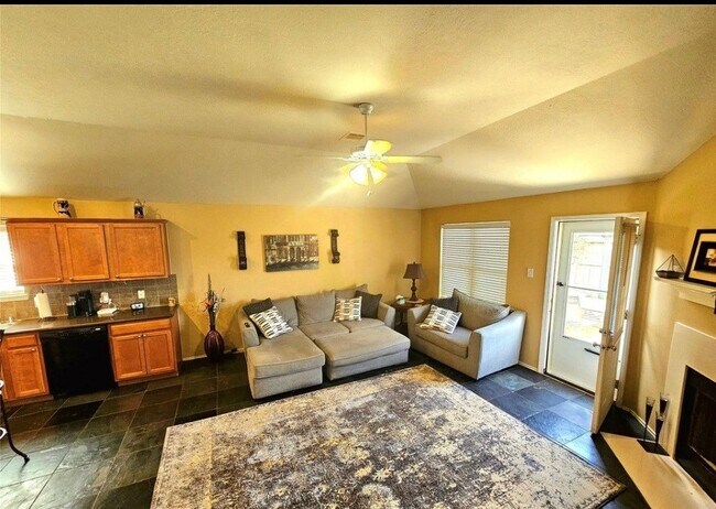 Photo - 3418 Dorsey Ln