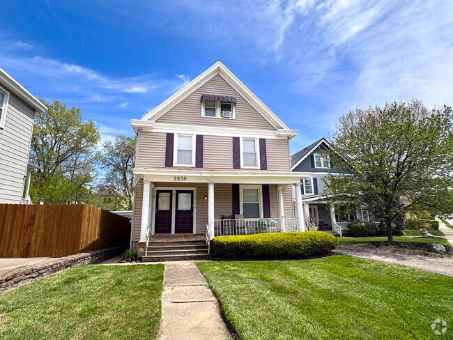 Building Photo - 2836 Linwood Ave Unit 2 Rental