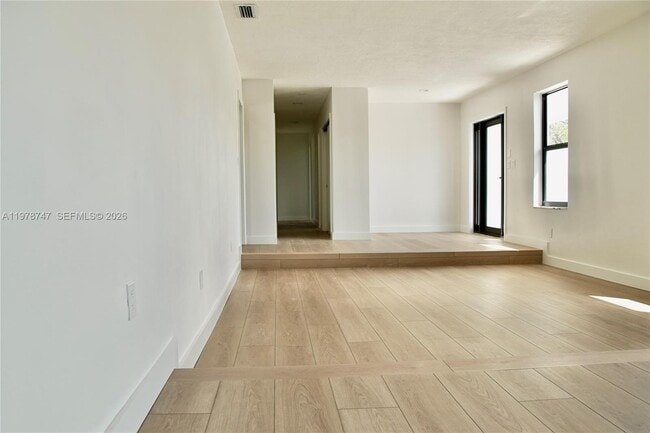 Photo - 12504 SW 99th Ave