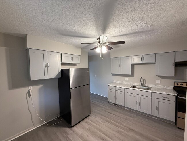 Photo - 3 Bed 2 Bath House