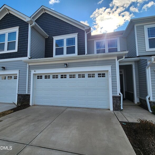 Photo - 157 Roebuck Ln