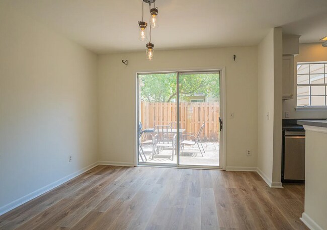 Photo - Extremely Spacious Townhome by South Park