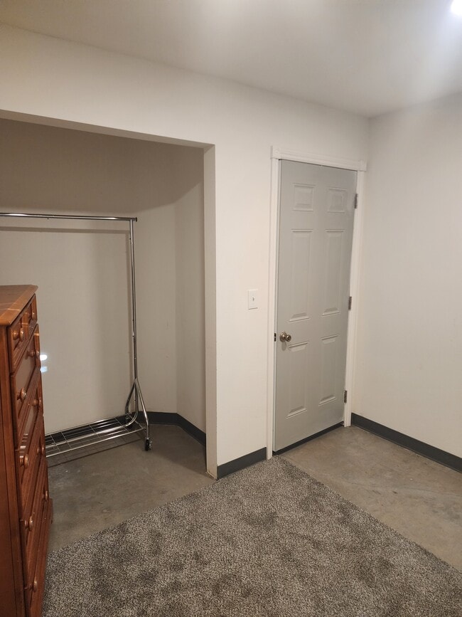 Building Photo - 1755 Bonita Ave Unit One bedroom guest house