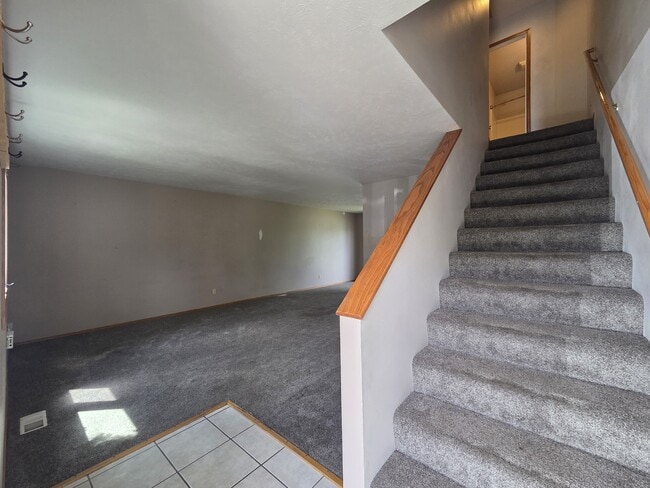 Photo - 111 N Pondera Ave