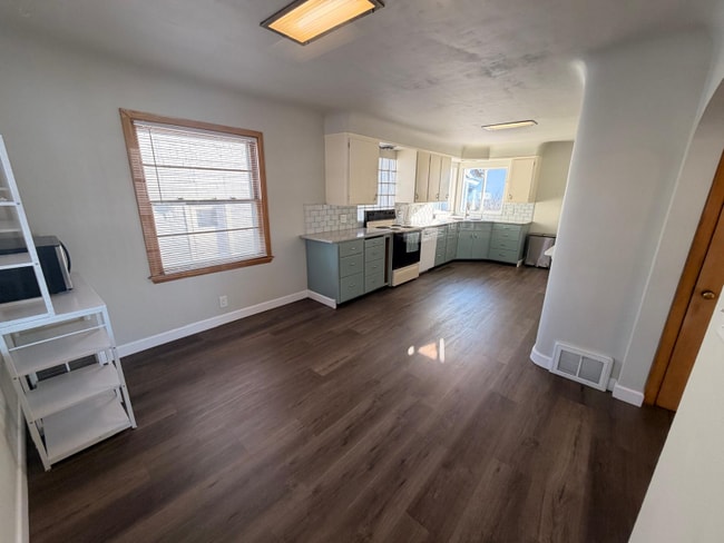 Photo - 1235 W Lorain St