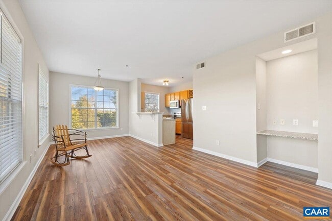 Photo - 270 Riverbend Dr