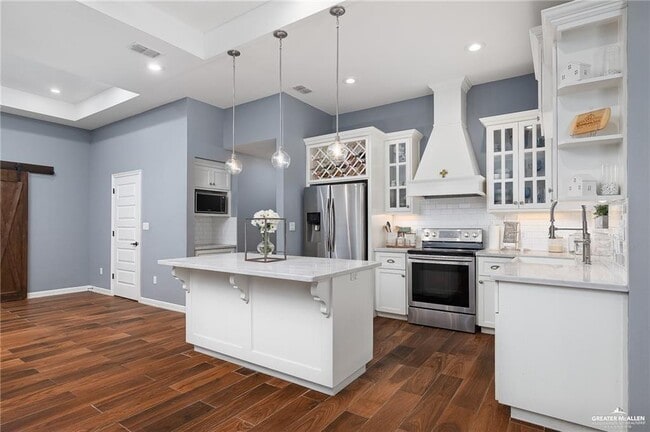 Photo - 13 Kingsborough Ave