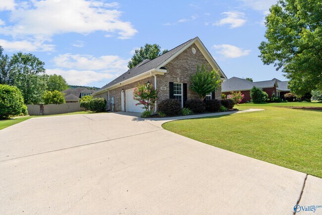 Photo - 3116 Tenker Creek Ln SE