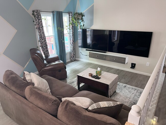 Photo - 14856 Swallow Ct