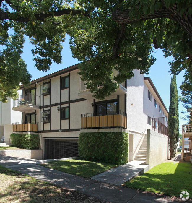 Building Photo - 634 E Angeleno Ave Unit E Rental