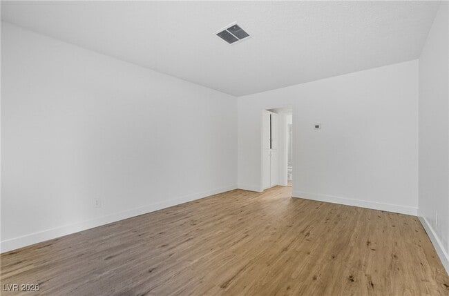 Photo - 2505 Cedar Ave