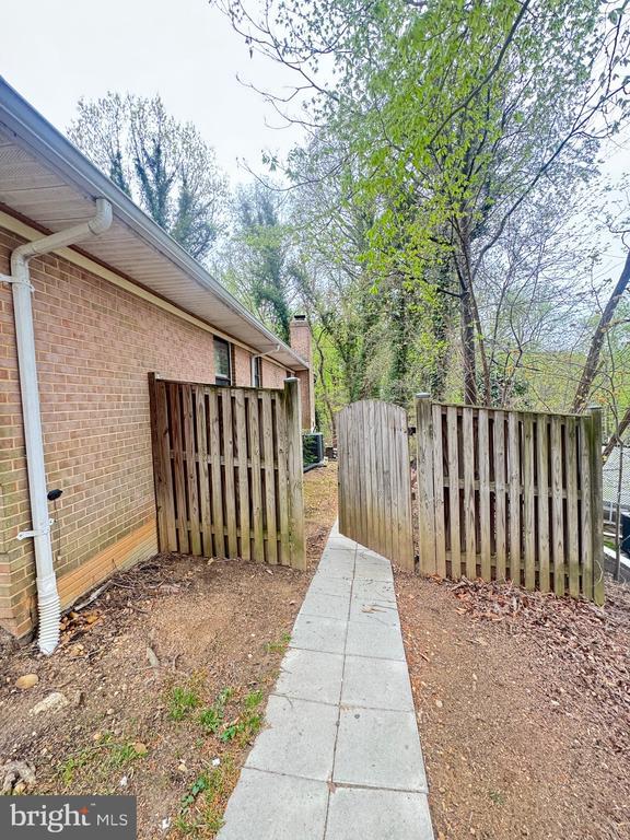 Building Photo - 511 Holly Rd Rental