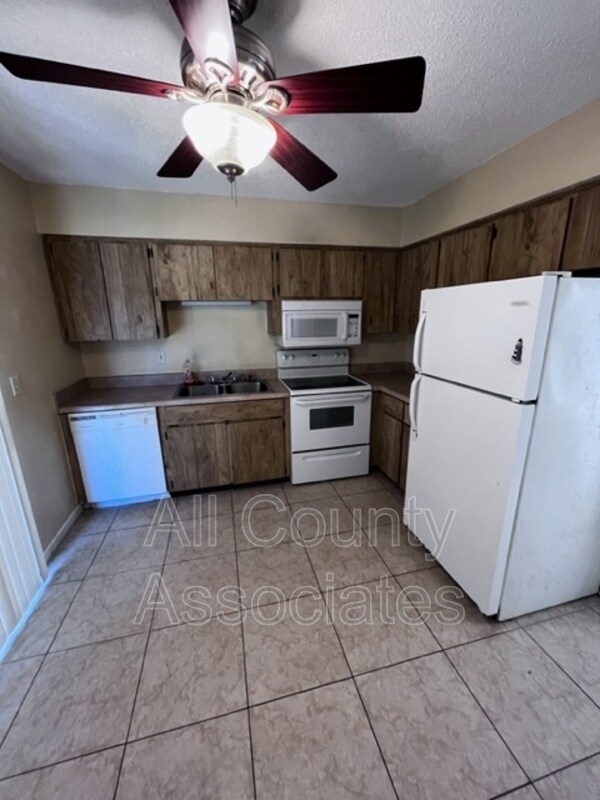 Photo - 8931 Cochise Ln