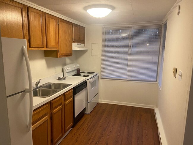Photo - Chapel Hill / 2BR House of Homestead AVAIL