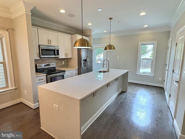 Photo - 2179 Half Moon Pl NE