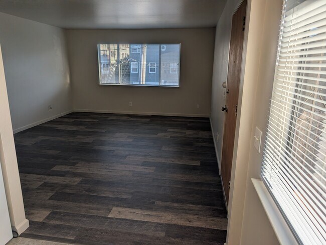 Living Room - Belleview Apartments