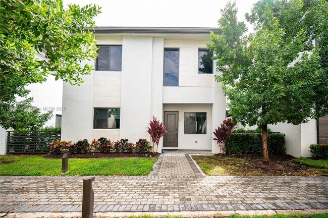 Building Photo - 4332 NW 81st Ave Rental