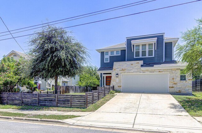 Photo - 2117 Maxwell Ln