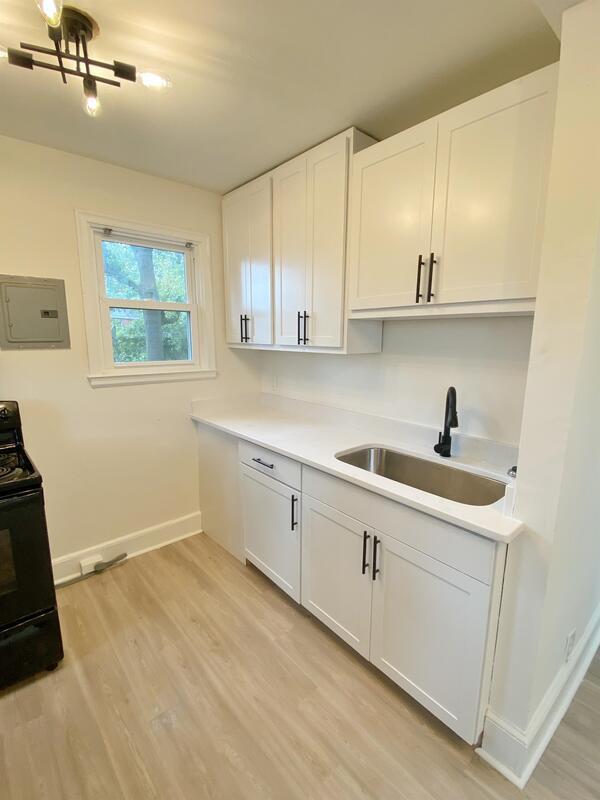 Photo - 306 N Ireland St