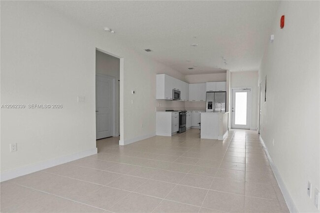 Building Photo - 8001 NW 41st St Unit 8001