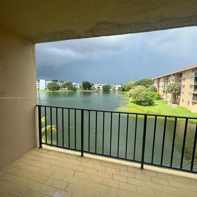 Building Photo - 506 NW 87th Ave Unit 309