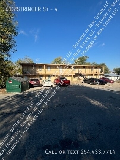 Building Photo - 613 Stringer St Unit 4 Rental