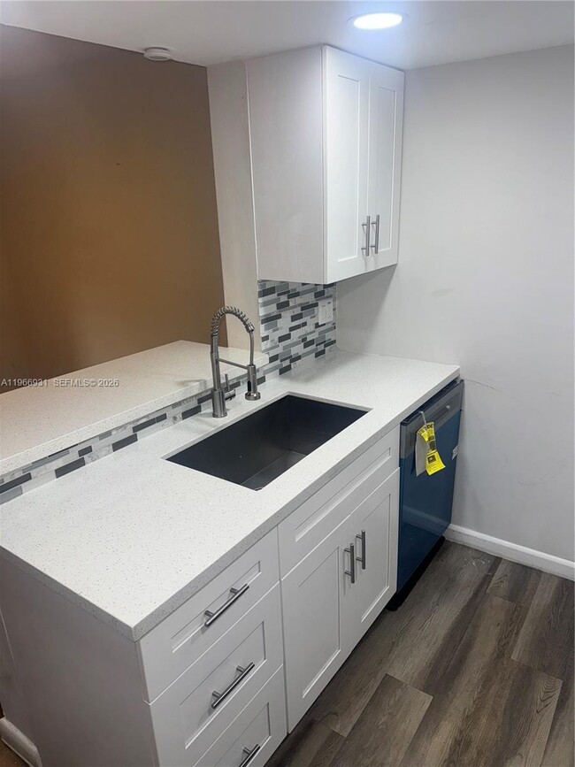 Photo - 3183 Coral Lake Dr Unidad 3183