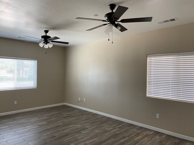 Photo - 323 W Laurel Ave Unidad A