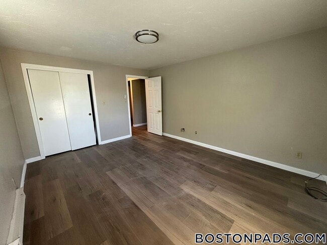 Photo - 162 Essex St Unit 1