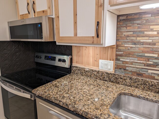 Photo - 8 Northbrook Dr Unit 806