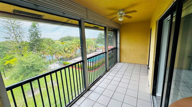 Building Photo - 2091 Coral Ridge Dr Unit N306