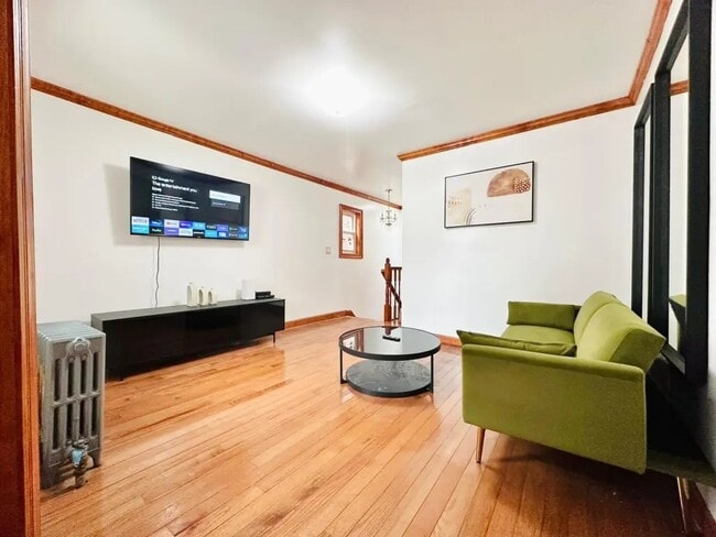Furnished room/NOT APARTMENT