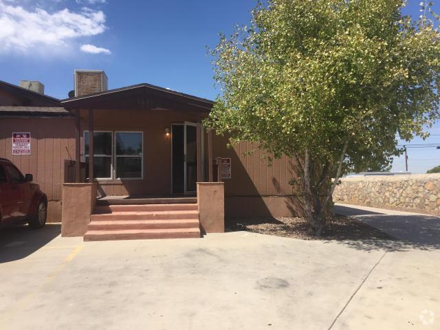 Building Photo - 3 bedroom in El Paso TX 79928 Rental