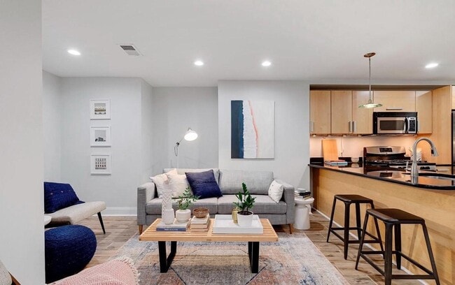 Building Photo - 1826 N Capitol St NW Unit #1 Rental