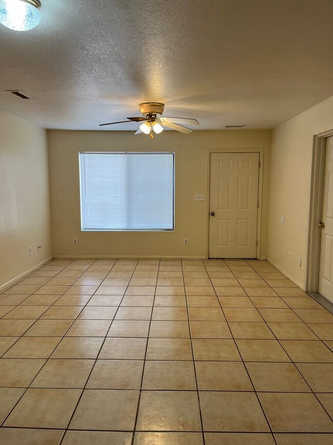 6068 N Peak Cir Unit A