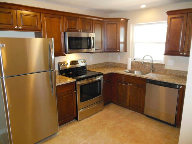 Photo - 7100 Dartmouth Ave N Unit #3