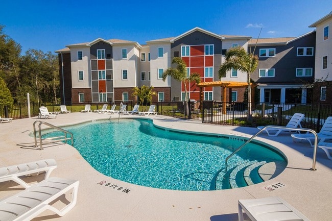 Building Photo - Bellarmine Hall - *USF STUDENT LIVING* Rental