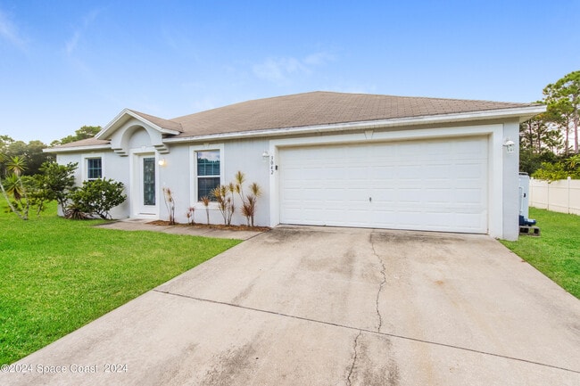 Photo - 3042 Tazewell Ave SE