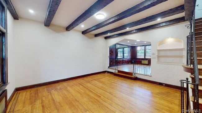 Photo - 90-09 68th Ave