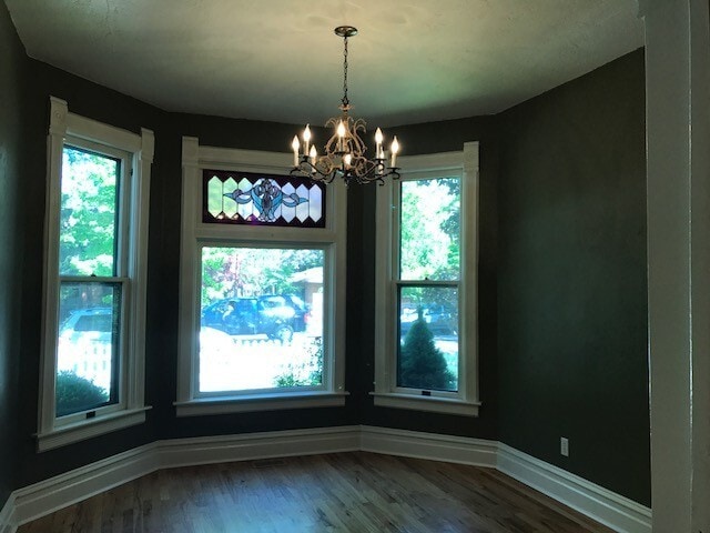 Photo - Vintage, Northend, Spacious Home ~ Availab...