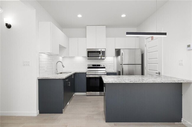 Photo - 9 Yuma Ave Unit 1602