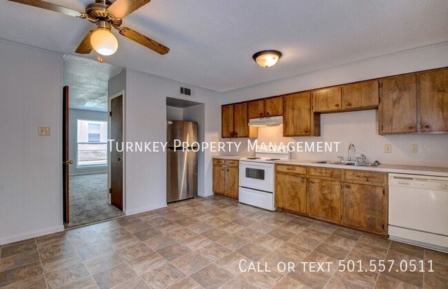 Photo - 1821 Sanford Dr Unit 1