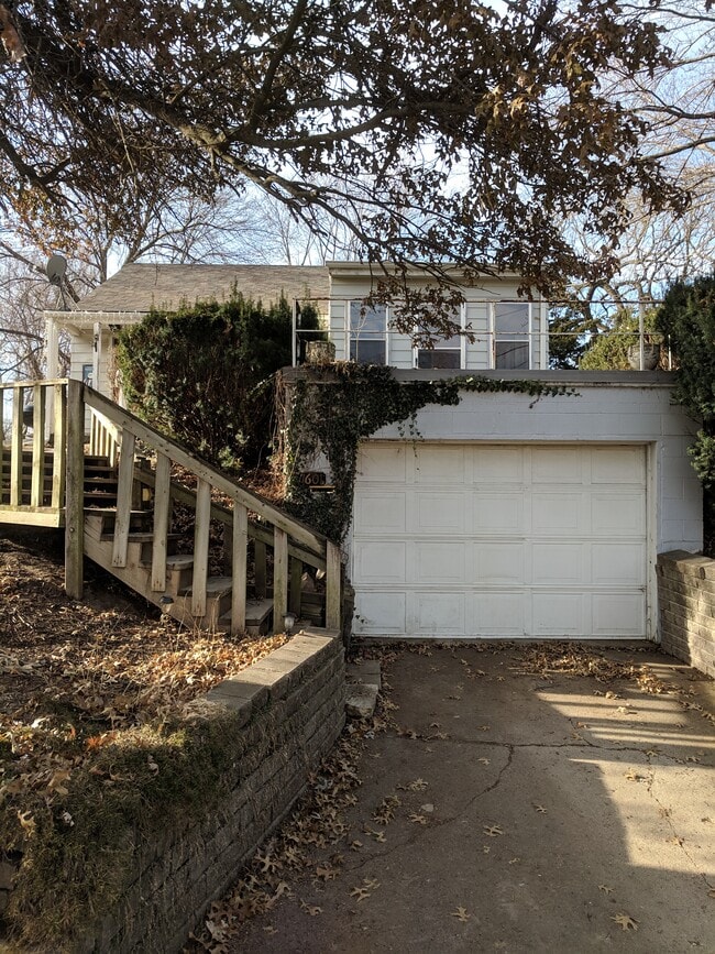 Photo - 1601 Northwest Dr