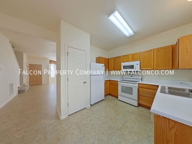 Photo - 2274 Saint Paul Dr